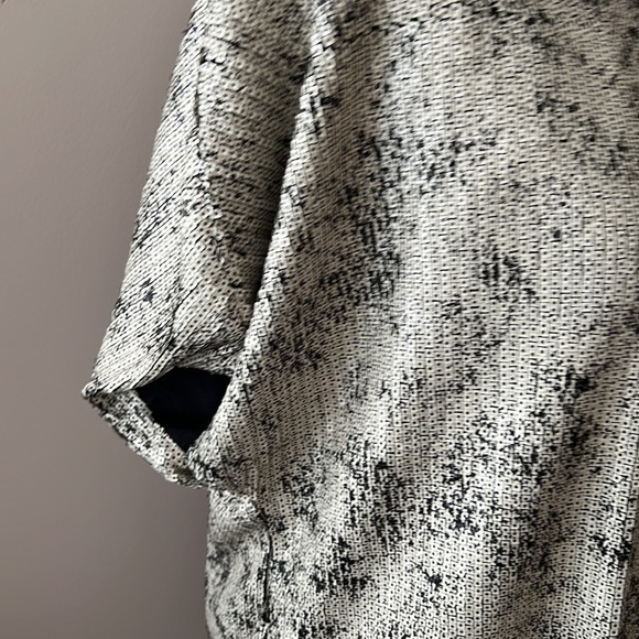 𝅺DKNYC l Short Sleeve Top - Picture 4 of 7